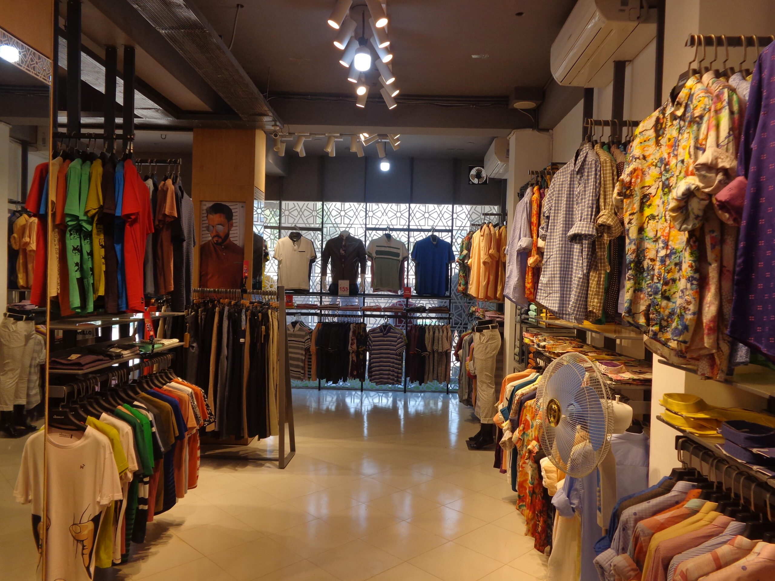 Mbrella Kashempur Complete Project Fashion Store Interior Design (10)