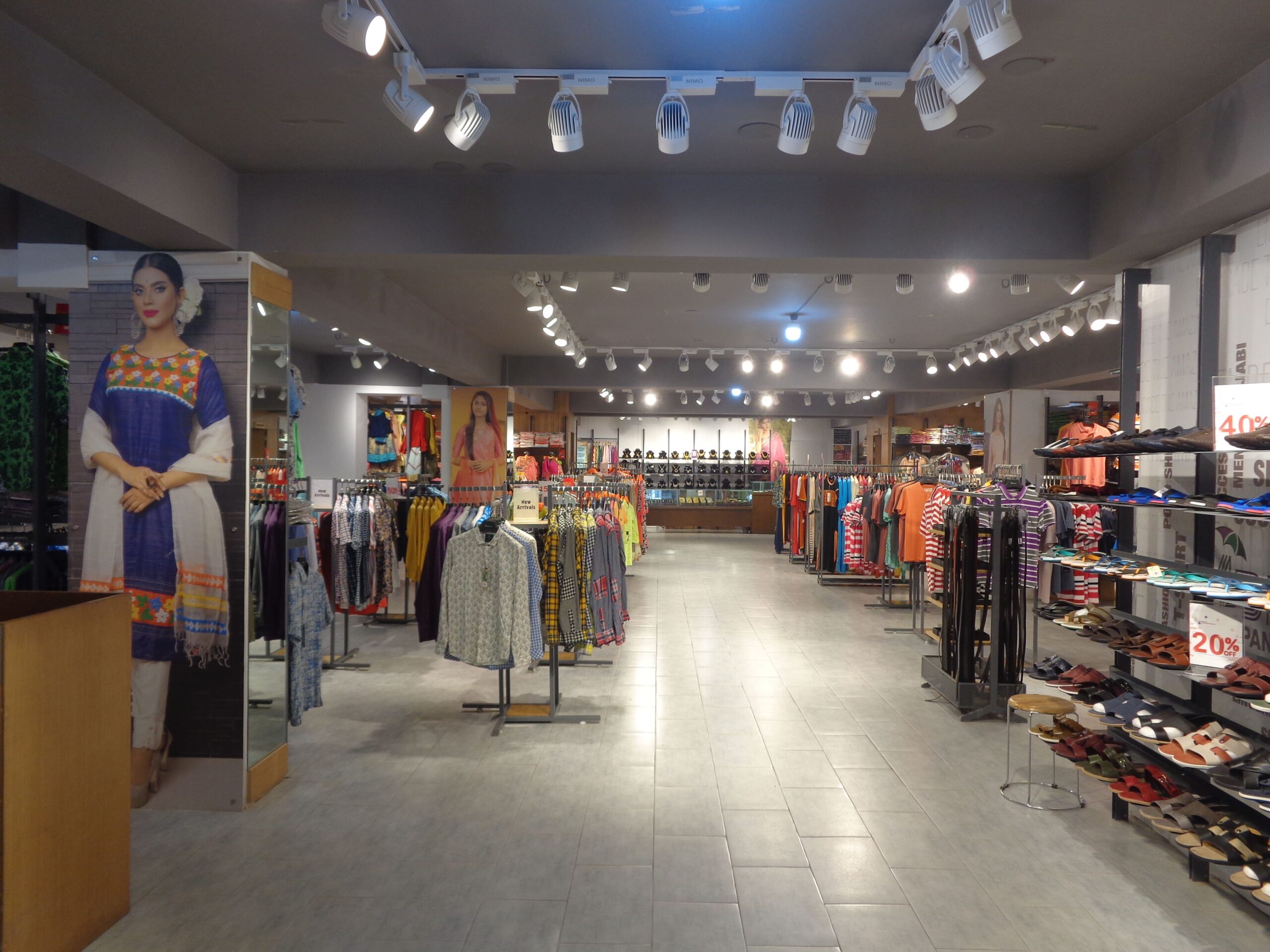 Mbrella Tangail Complete Project Fashion Store Interior Design (20)