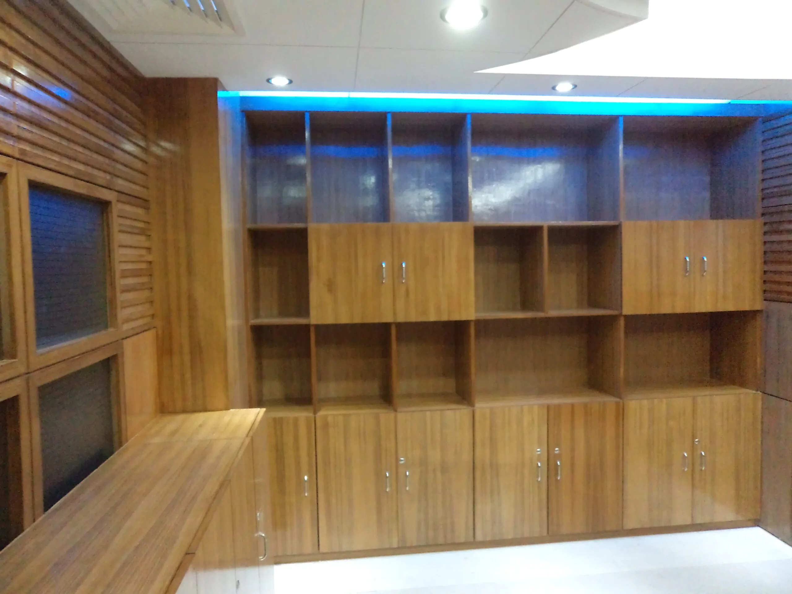 Adonize Basundhara Complete Project 1 Office Interior Design (10)