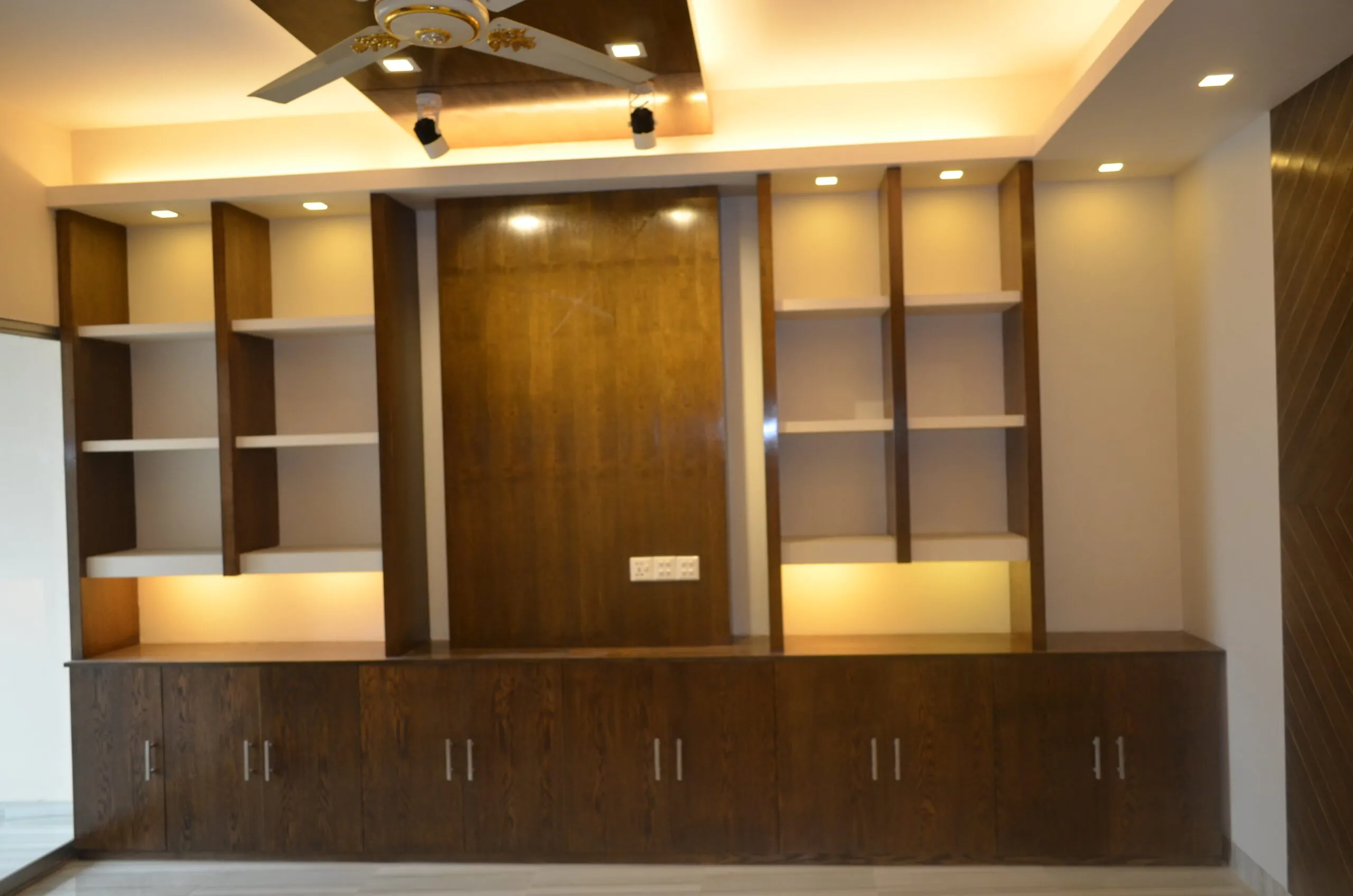 KN Harbour Banglamotor Complete Project Office Interior Design (16)