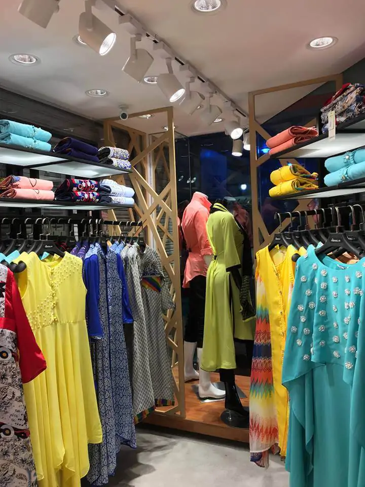 Mbrella Coxbazar Complete Project Fashion Store Interior Design (2)