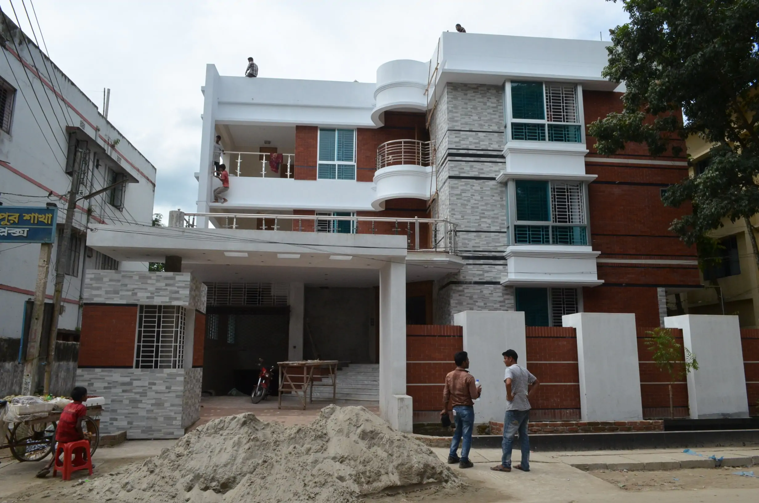 Mirza Azam Jamalapur Complete Project Triplex Villa Interior Design (10)