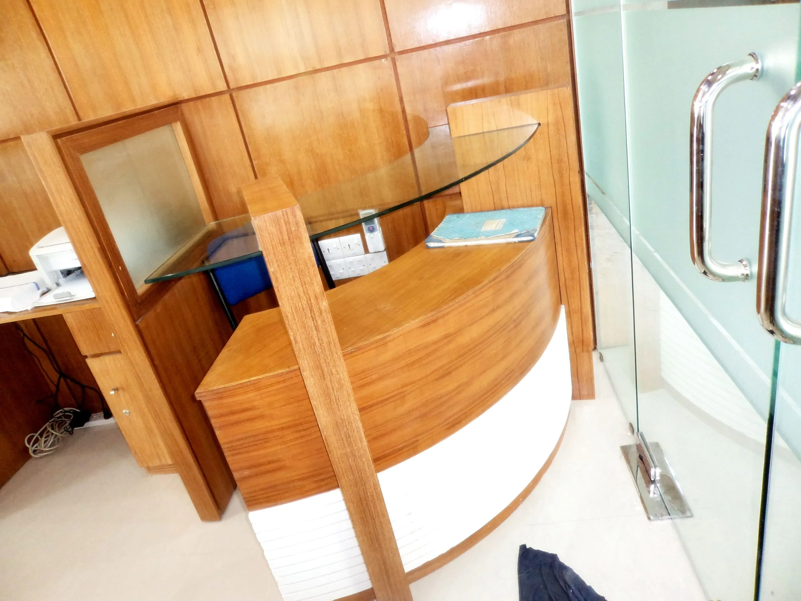 Skylark Banani Complete Project Reception Front Desk Interior Design (5)