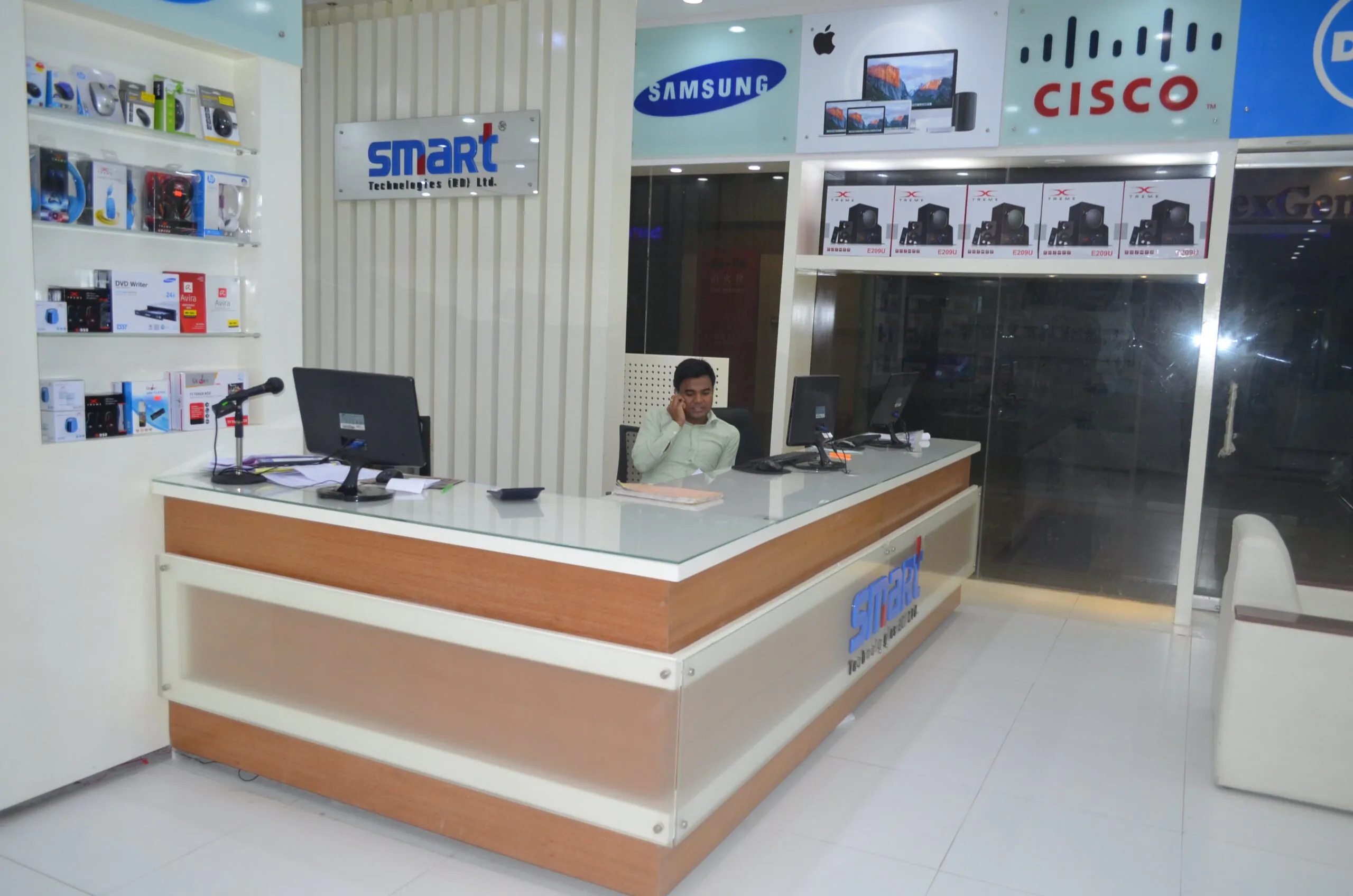 Smart Technologies Jamuna Future Park Complete Project Reception Front Desk Interior Design (17)