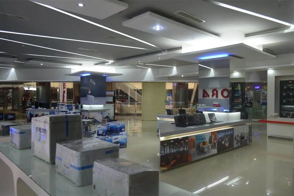 Computer Shop Interior Design for Flora ( (3)