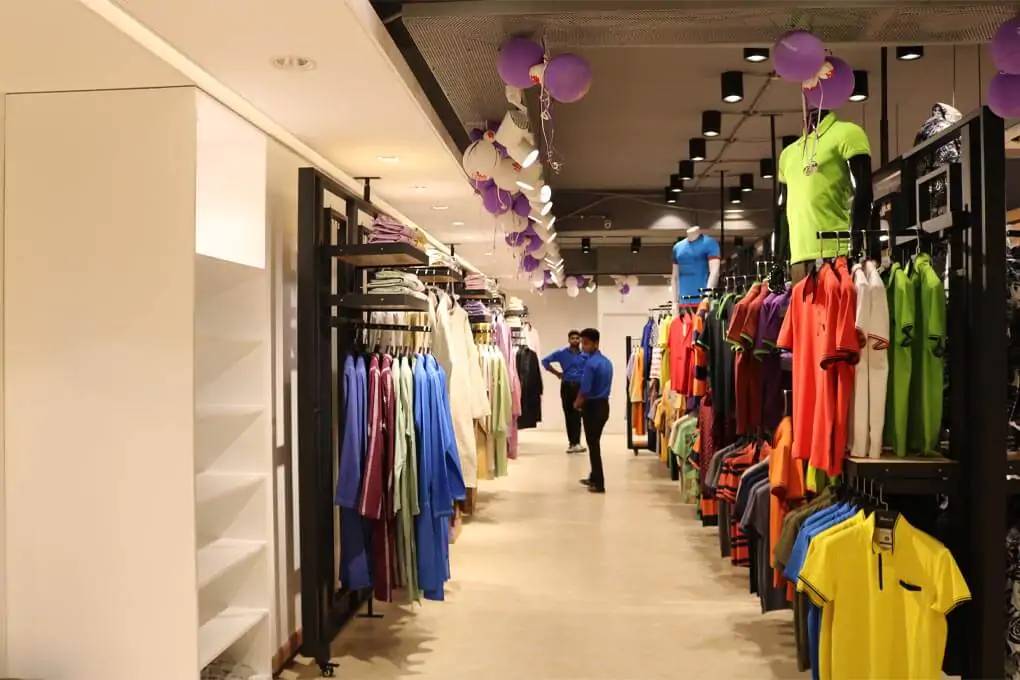 Fashion Store Interior Design for Mbrella (6)