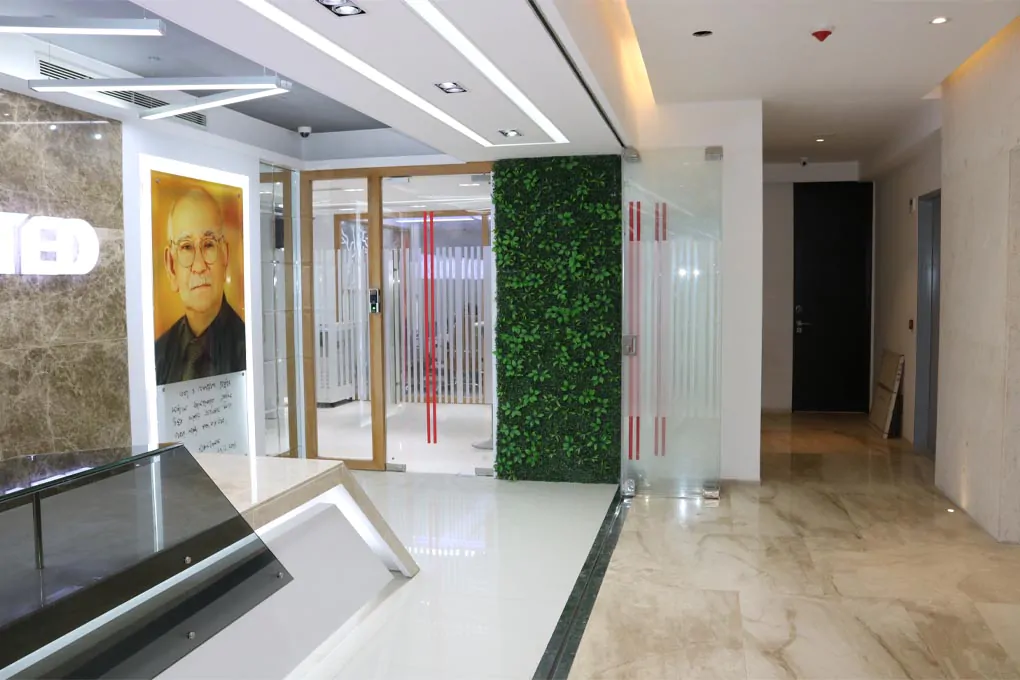 Reception Interior Design for Flora Ltd (2)